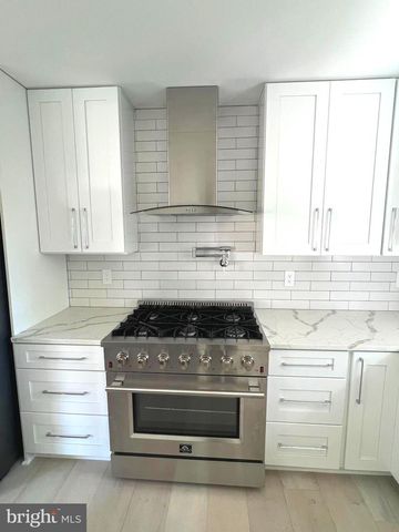 8638 VERNON AVE, Alexandria, VA 22309