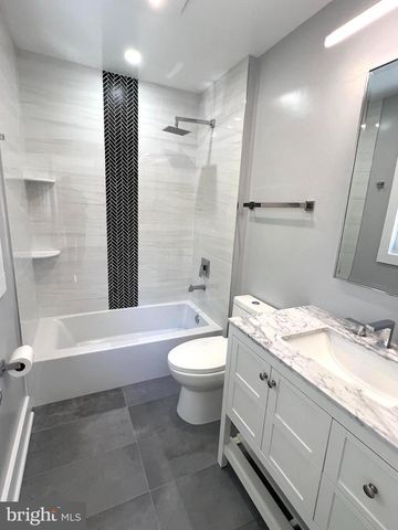 8638 VERNON AVE, Alexandria, VA 22309