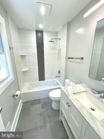 8638 VERNON AVE, Alexandria, VA 22309