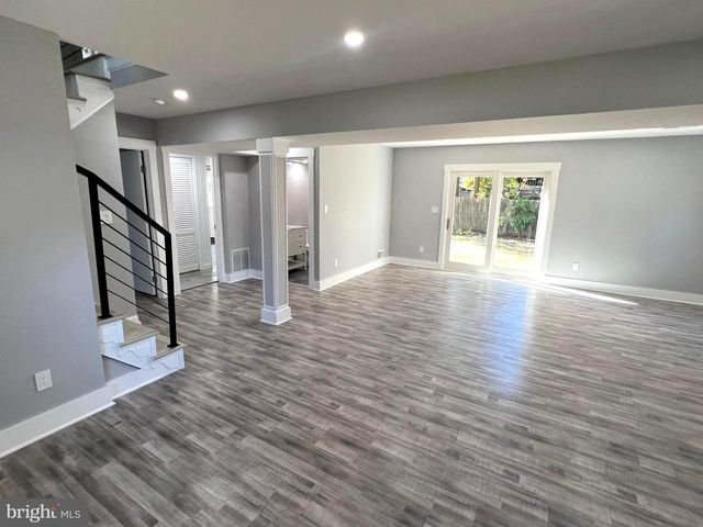 8638 VERNON AVE, Alexandria, VA 22309
