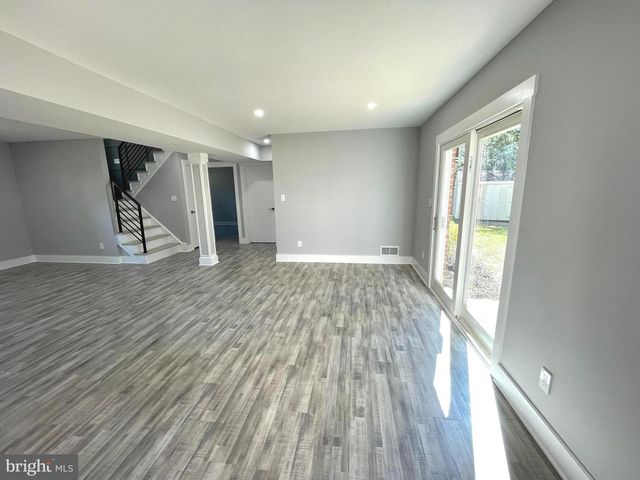 8638 VERNON AVE, Alexandria, VA 22309