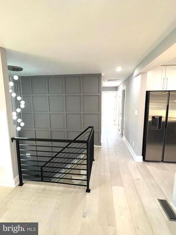 8638 VERNON AVE, Alexandria, VA 22309