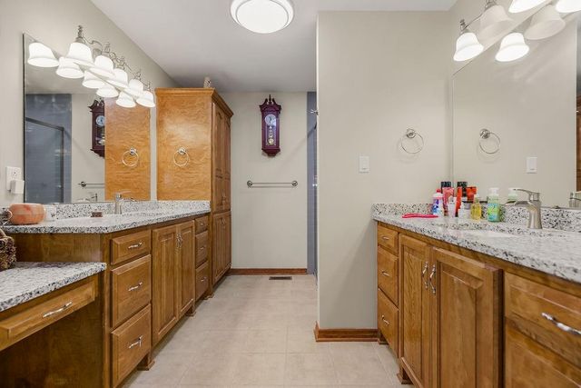 7086 SW Crystal Lane, Trimble, MO 64492