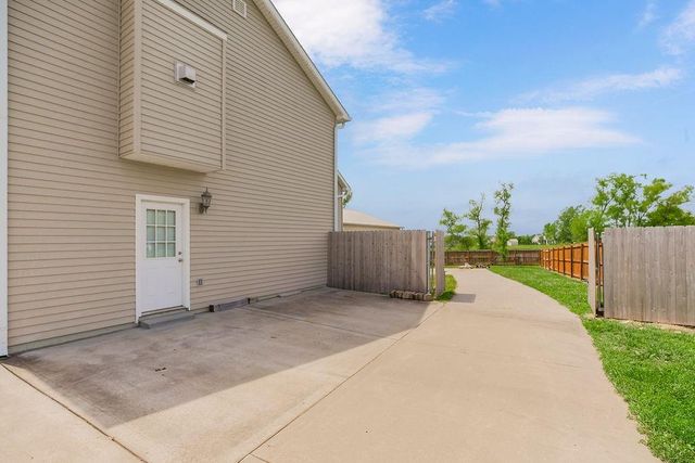 7086 SW Crystal Lane, Trimble, MO 64492