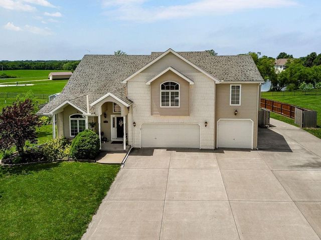 7086 SW Crystal Lane, Trimble, MO 64492