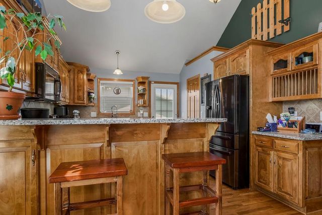 7086 SW Crystal Lane, Trimble, MO 64492