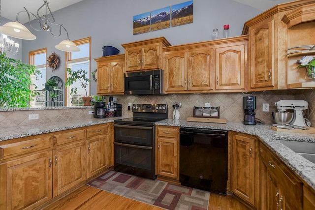 7086 SW Crystal Lane, Trimble, MO 64492