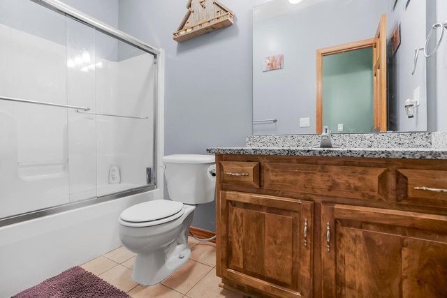 7086 SW Crystal Lane, Trimble, MO 64492