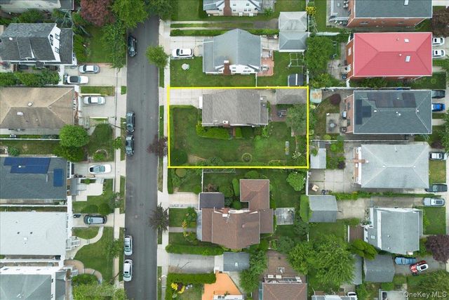 251-47 42nd Avenue, Little Neck, NY 11363