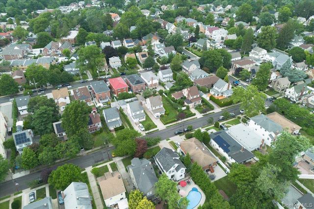 251-47 42nd Avenue, Little Neck, NY 11363