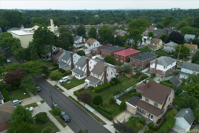 251-47 42nd Avenue, Little Neck, NY 11363