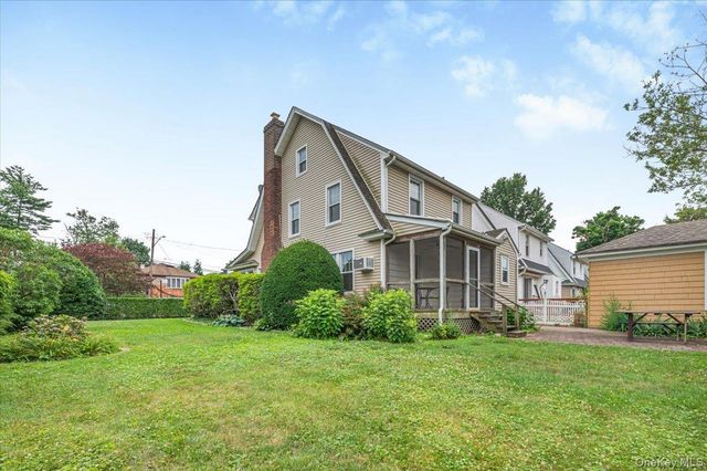 251-47 42nd Avenue, Little Neck, NY 11363