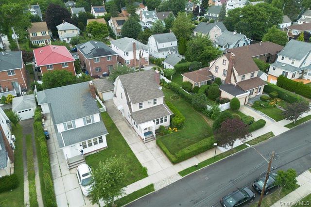 251-47 42nd Avenue, Little Neck, NY 11363