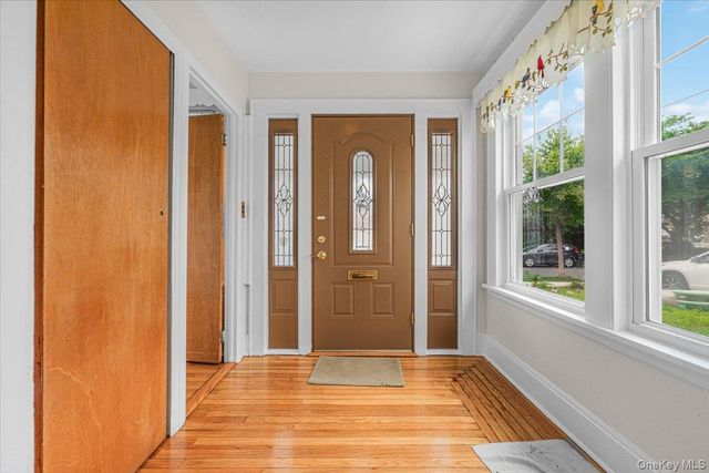 251-47 42nd Avenue, Little Neck, NY 11363