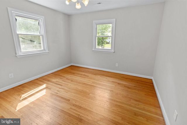 124 YORKTOWN DR, Ruther Glen, VA 22546