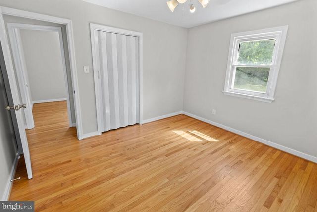 124 YORKTOWN DR, Ruther Glen, VA 22546