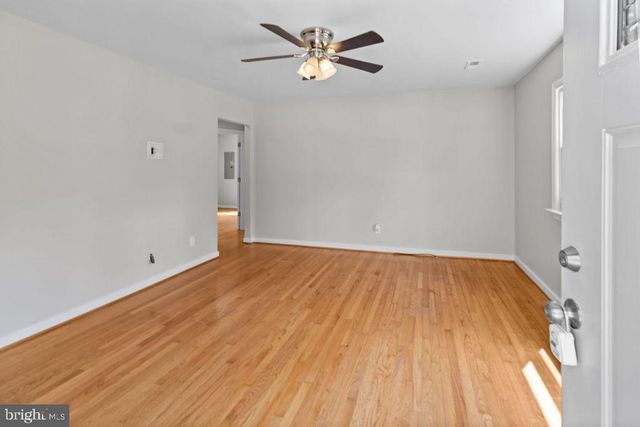 124 YORKTOWN DR, Ruther Glen, VA 22546