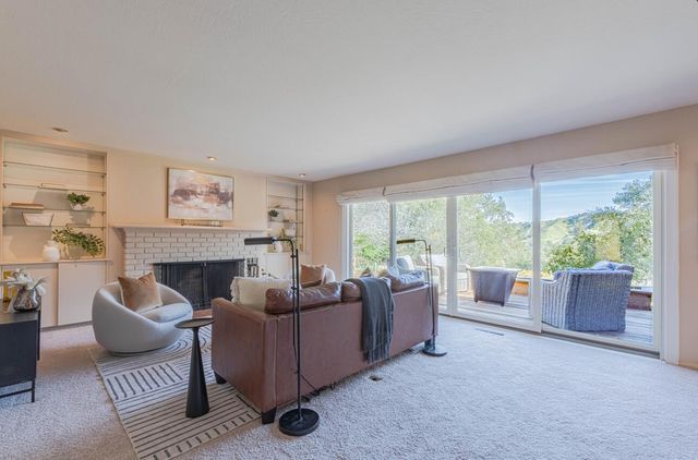 12 Mesa Del Sol, Salinas, CA 93908