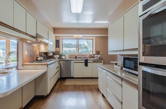 12 Mesa Del Sol, Salinas, CA 93908