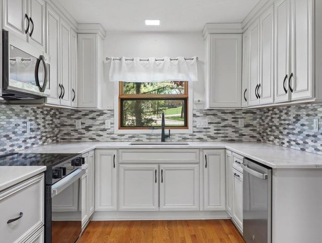2320 S Riverside ROAD, Beloit, WI 53511