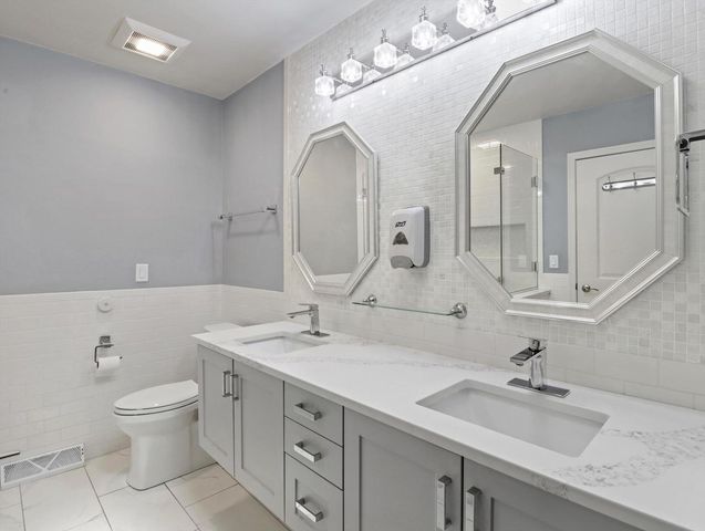 2320 S Riverside ROAD, Beloit, WI 53511