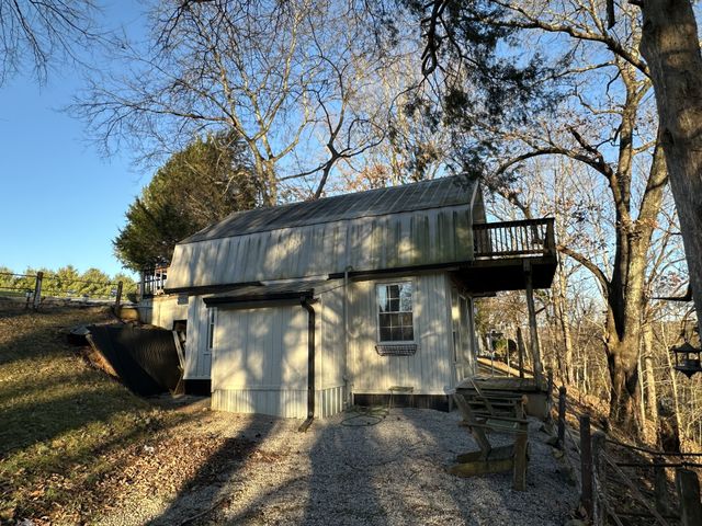 115 Hinshaw Ln, Cowan, TN 37318