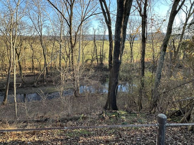 115 Hinshaw Ln, Cowan, TN 37318