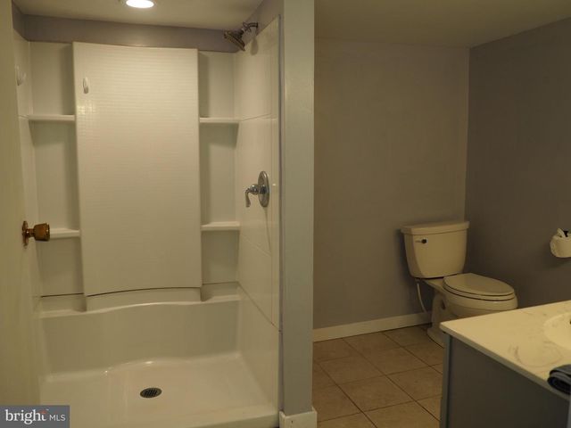 606 S MOUNTAIN RD, Dillsburg, PA 17019