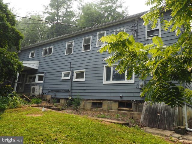 606 S MOUNTAIN RD, Dillsburg, PA 17019