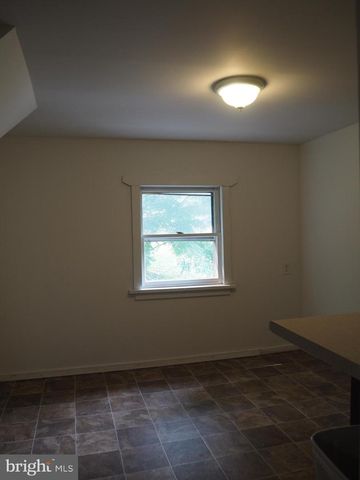 606 S MOUNTAIN RD, Dillsburg, PA 17019