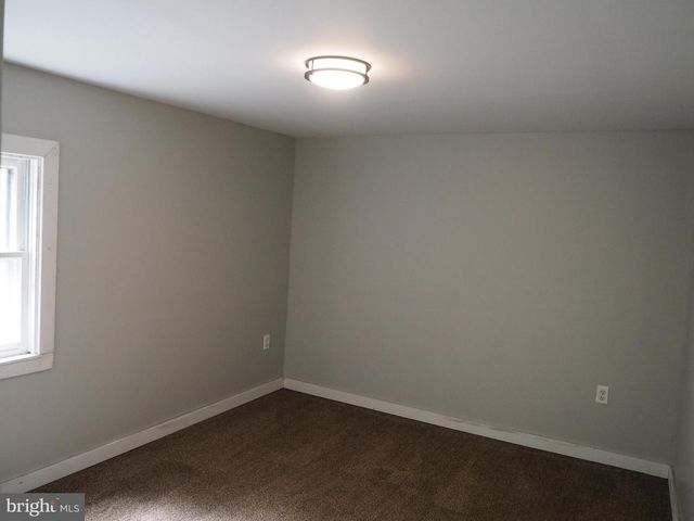 606 S MOUNTAIN RD, Dillsburg, PA 17019