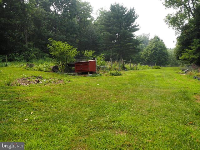 606 S MOUNTAIN RD, Dillsburg, PA 17019