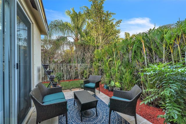 1059 Golden Cane Drive, Weston, FL 33327