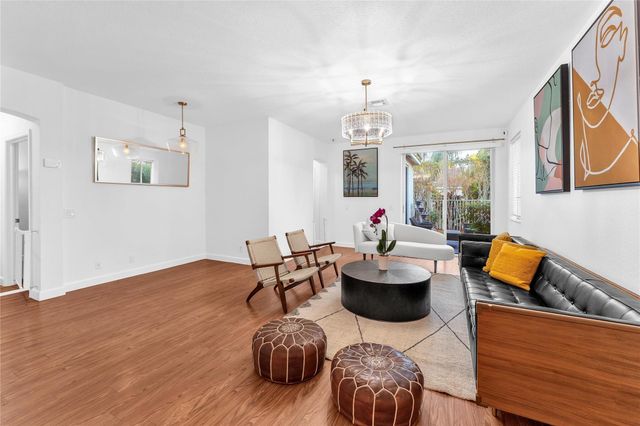 1059 Golden Cane Drive, Weston, FL 33327