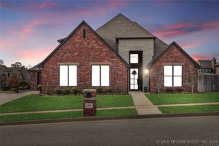 406 N 84th Place, Broken Arrow, OK 74014