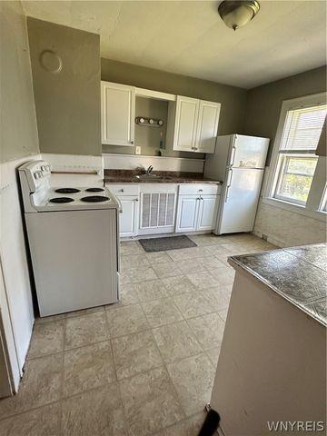 43 Hawthorne Avenue, Tonawanda, NY 14223