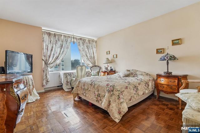 5 Horizon Road 403, Fort Lee, NJ 07024