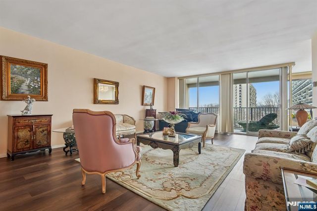 5 Horizon Road 403, Fort Lee, NJ 07024