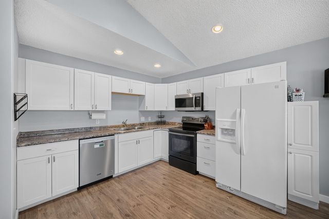 500 John Goodhue Drive, Carlisle, IA 50047