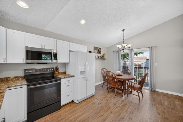 500 John Goodhue Drive, Carlisle, IA 50047