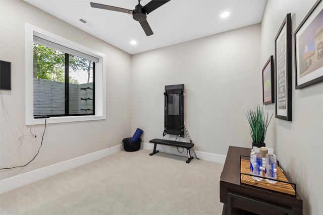 10415 Thorne Drive, West Des Moines, IA 50266