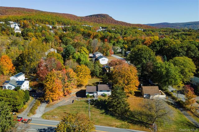 172 Ridge Road, Highland Mills, NY 10930