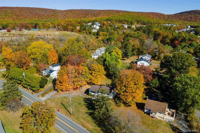 172 Ridge Road, Highland Mills, NY 10930