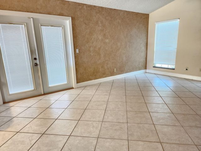 2153 Royal Poinciana Boulevard, Melbourne, FL 32935