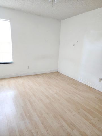 2153 Royal Poinciana Boulevard, Melbourne, FL 32935