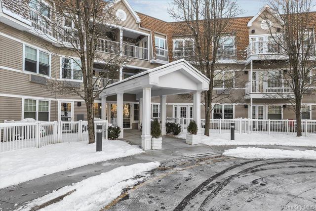 312 Sutton Drive 312, Mount Kisco, NY 10549