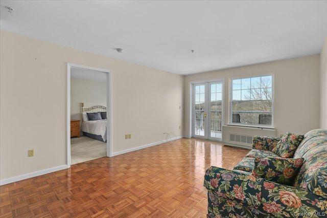 312 Sutton Drive 312, Mount Kisco, NY 10549