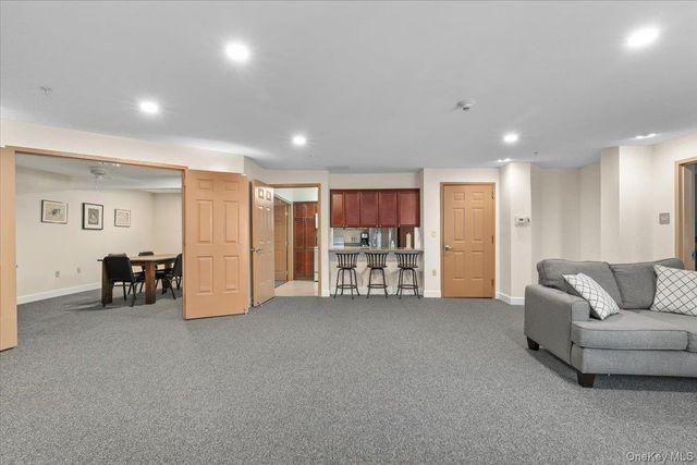 312 Sutton Drive 312, Mount Kisco, NY 10549