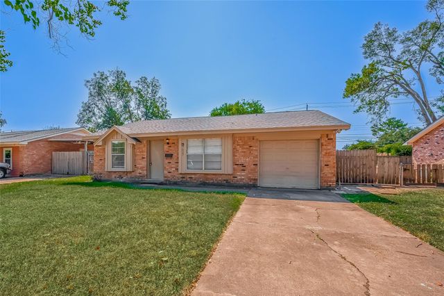 7027 Inkberry Drive, Houston, TX 77092