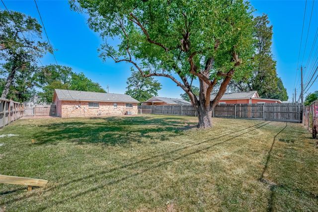 7027 Inkberry Drive, Houston, TX 77092